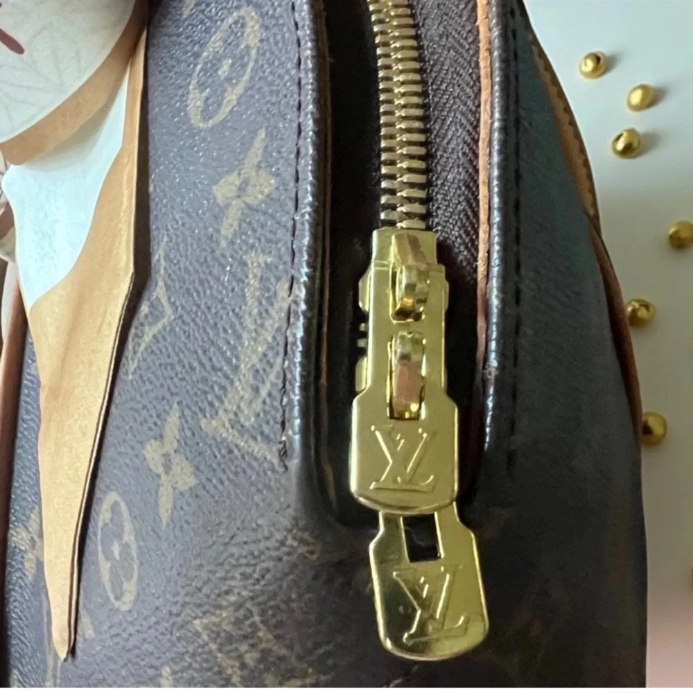 Louis Vuitton Monogram Ellipse Hand Bag with COA, A BEAUTY!